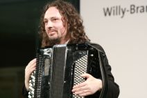 Klicken zum Vergrern